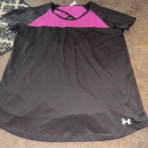 NWOT Under Armour size large top